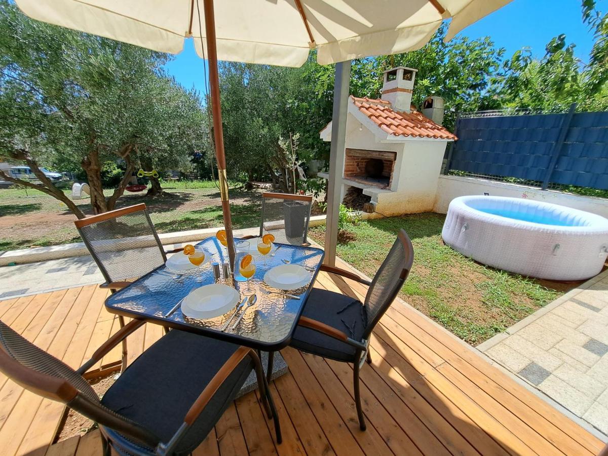 Apartamento Jalumi Zadar Exterior foto